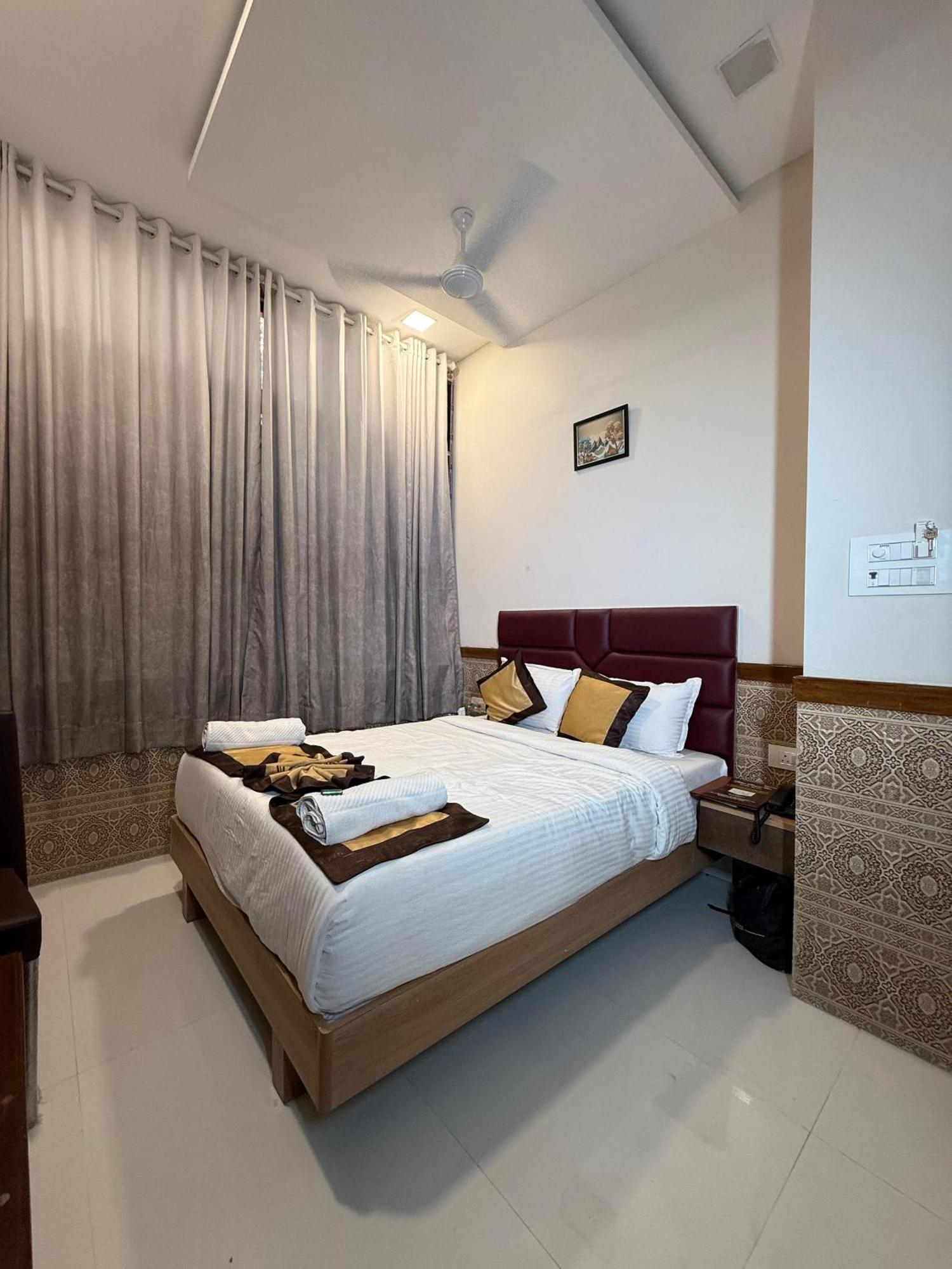 Hotel Royal Palace — Photos 1